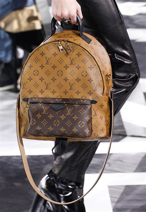 Louis Vuitton’s Fall 2016 Bags Introduced New Shapes and Prints